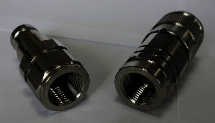 UNS K03504 Single Shut Off Couplings